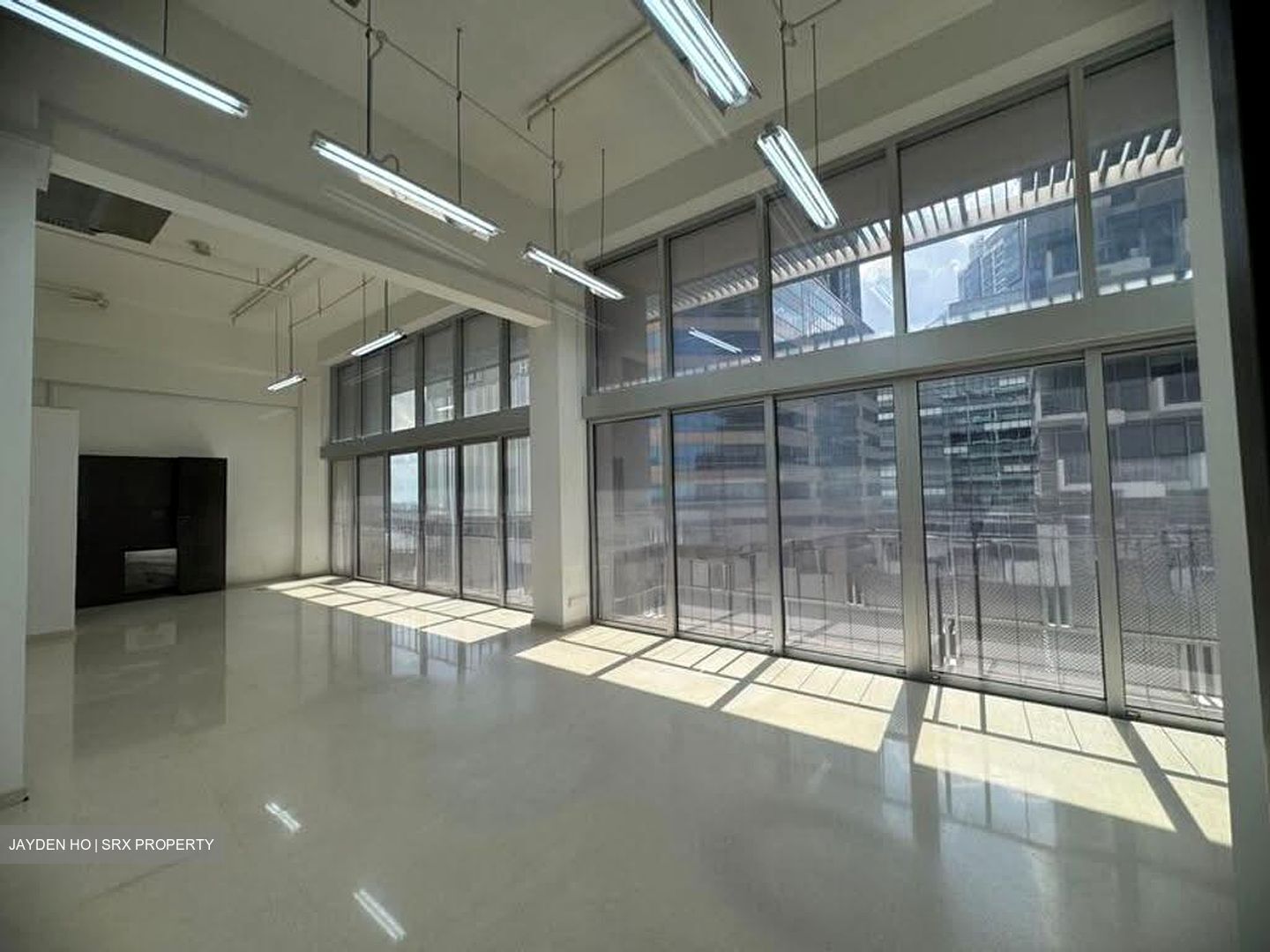 Eon Shenton (D2), Office #638977891